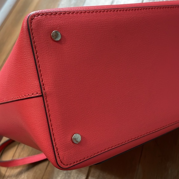 Kate Spade leather coral purse tote - Picture 5 of 12